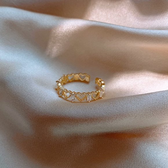 'Hearts Aligned' Hollow Cut Accent Zirconia Adjustable Gold Ring - Picture 2 of 7